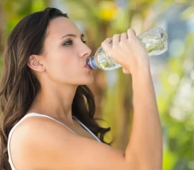 bottled water contains nanoplastics
